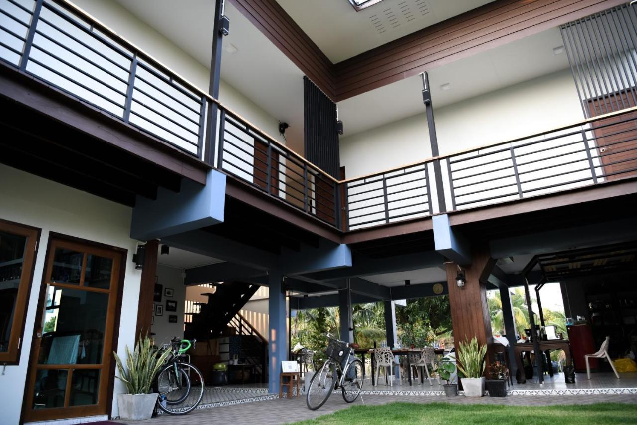 Sabua The Terrace Homestay Uthai Thani Zewnętrze zdjęcie